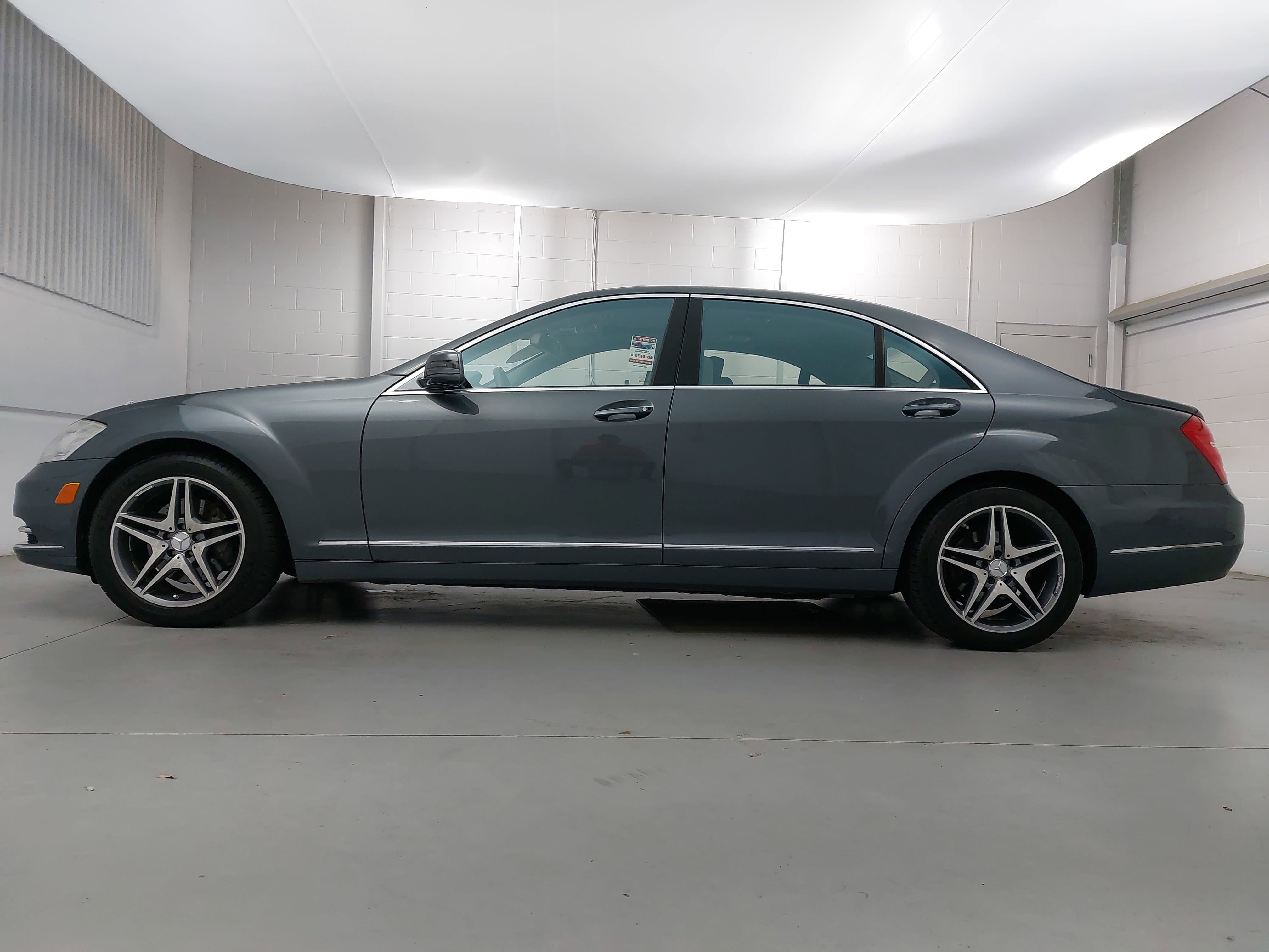 Used 2010 Mercedes-Benz S 550 image 2