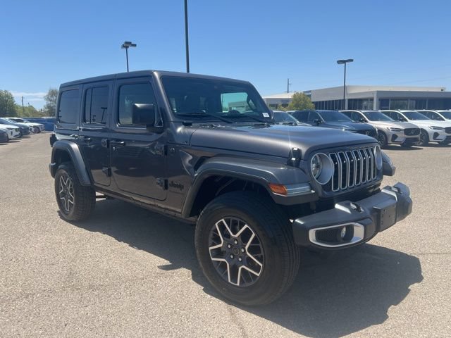 Used 2025 Jeep Wrangler Unlimited Sahara AWD/4WD image 1