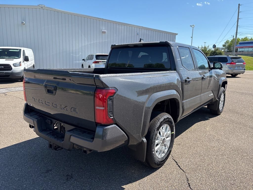 Certified 2026 Toyota Tacoma SR5 AWD/4WD image 7