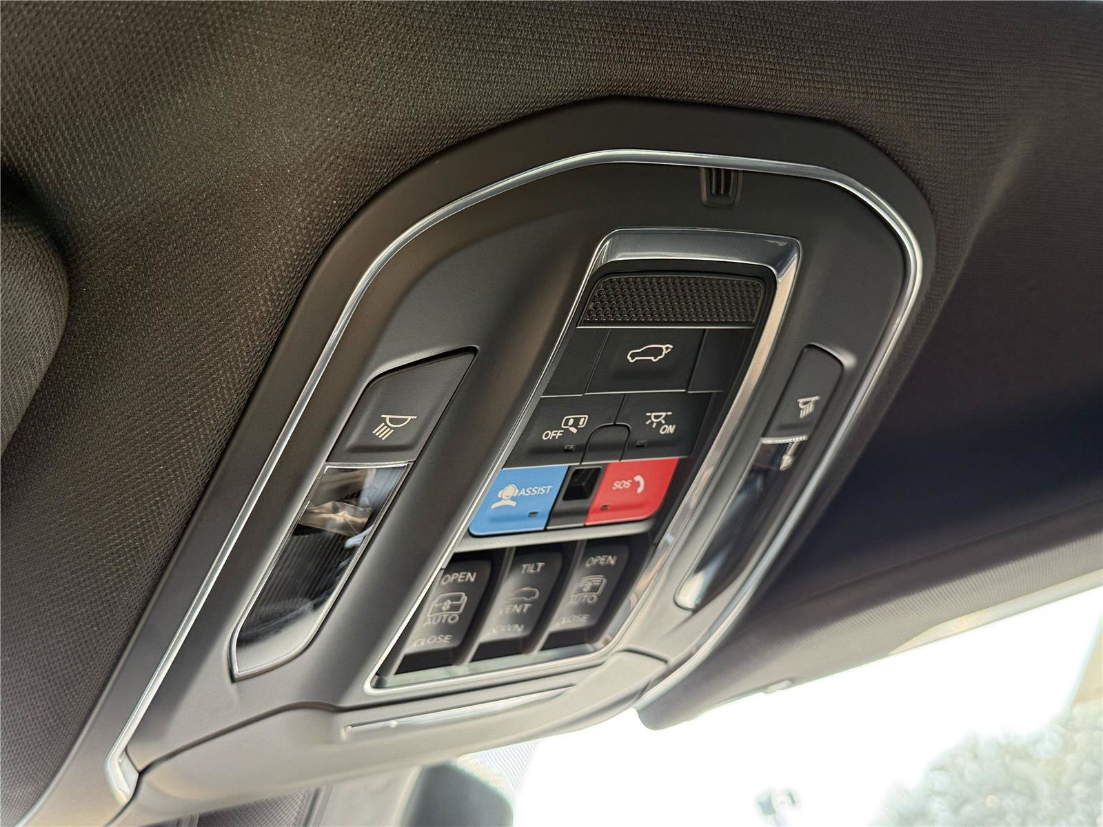 New 2025 Jeep Wagoneer L Series II AWD/4WD image 26
