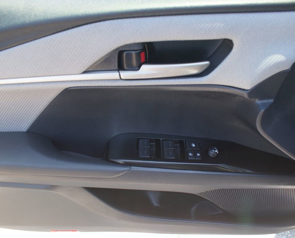 Used 2026 Toyota Camry SE FWD image 28