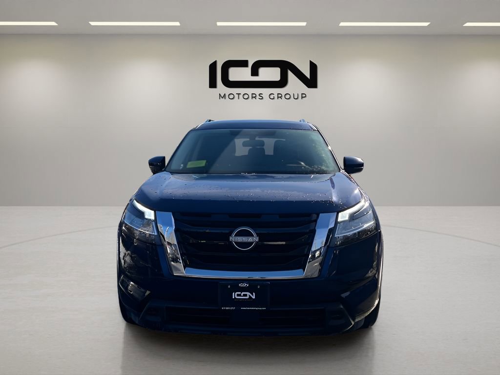 Used 2022 Nissan Pathfinder SV FWD image 8