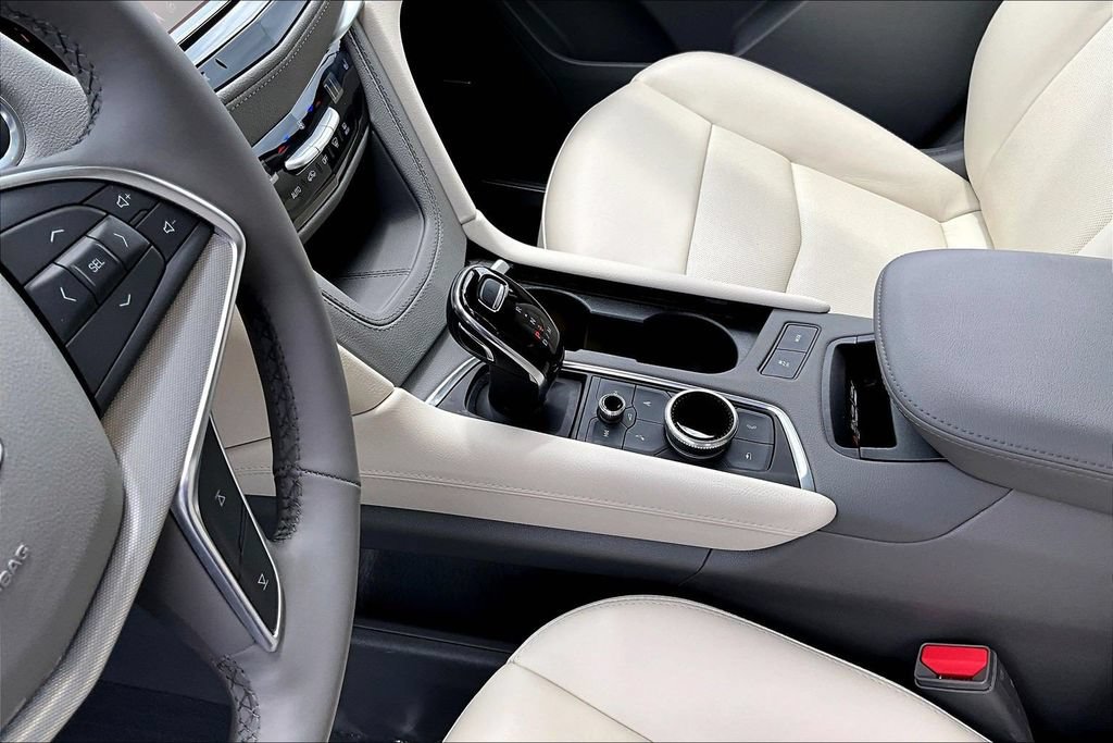 Certified 2025 Cadillac XT5 Premium Luxury FWD image 18