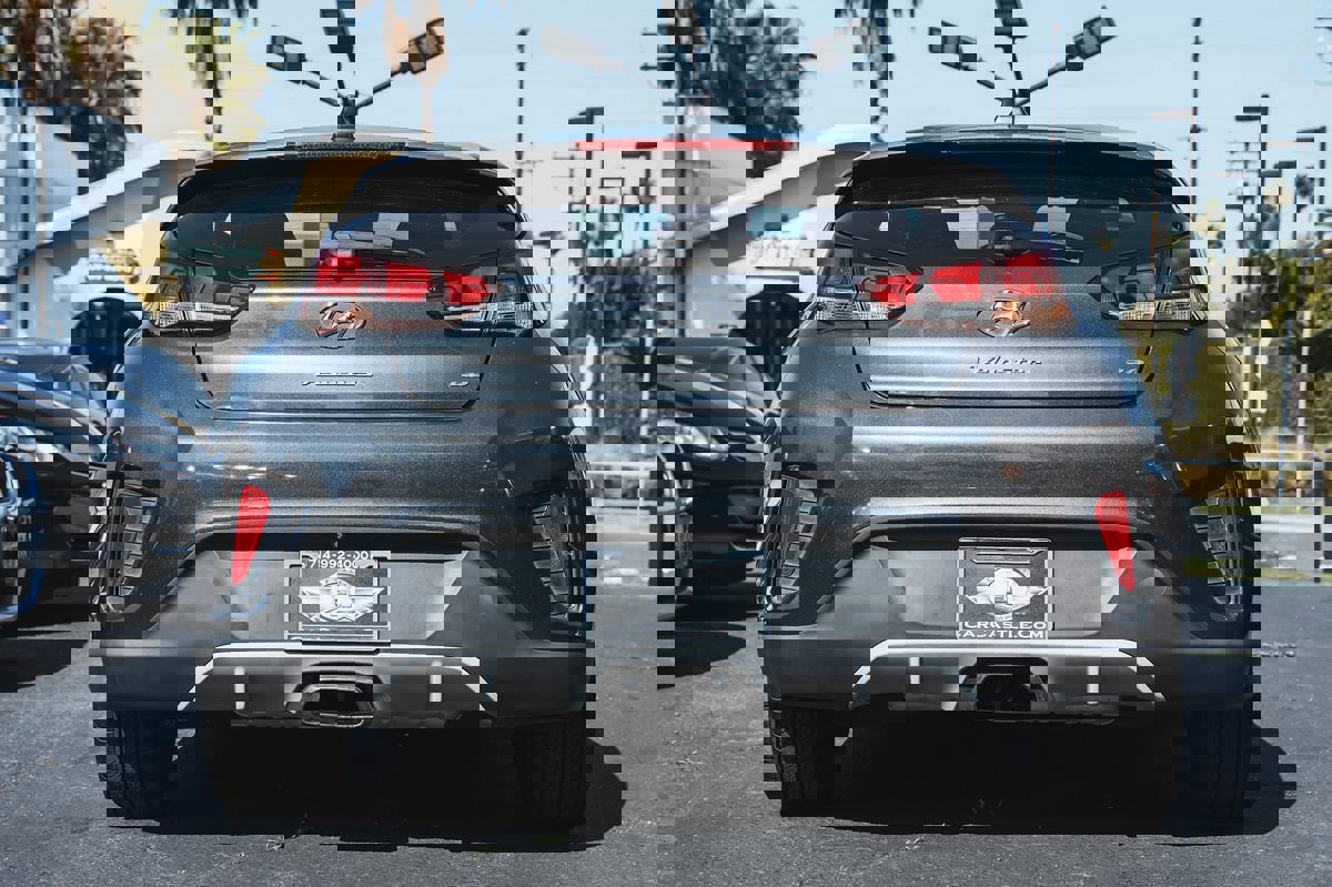 Used 2019 Hyundai Veloster 2.0 image 7