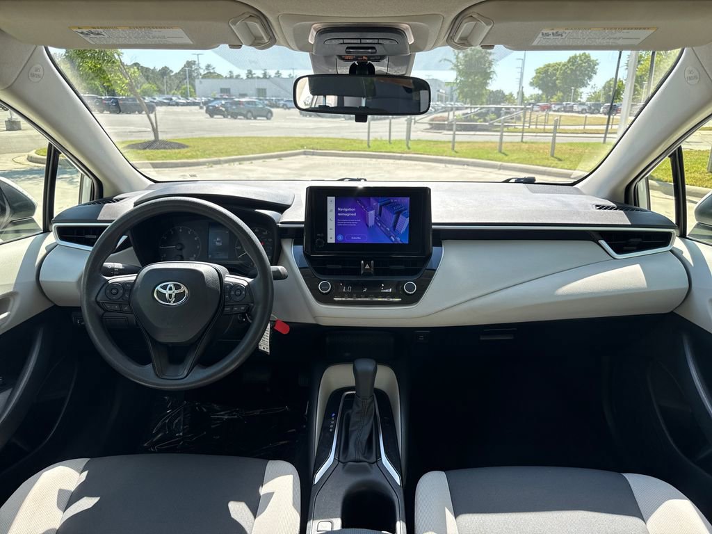 Used 2023 Toyota Corolla LE FWD image 17