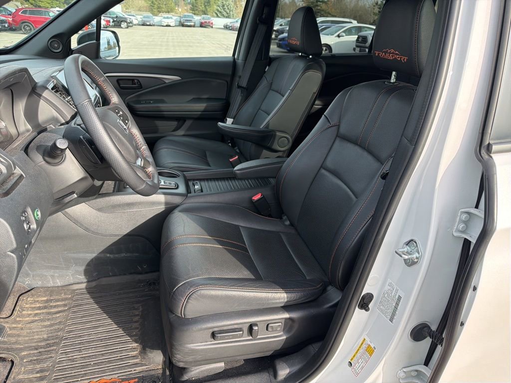Used 2023 Honda Passport TrailSport image 8