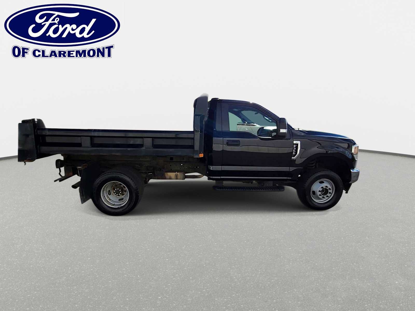 Used 2021 Ford F350 XL w/ Power Equipment Group AWD/4WD image 9