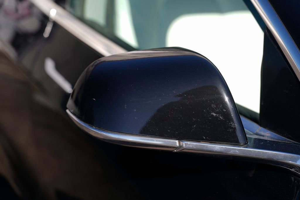 Used 2018 Tesla Model 3 Performance image 9