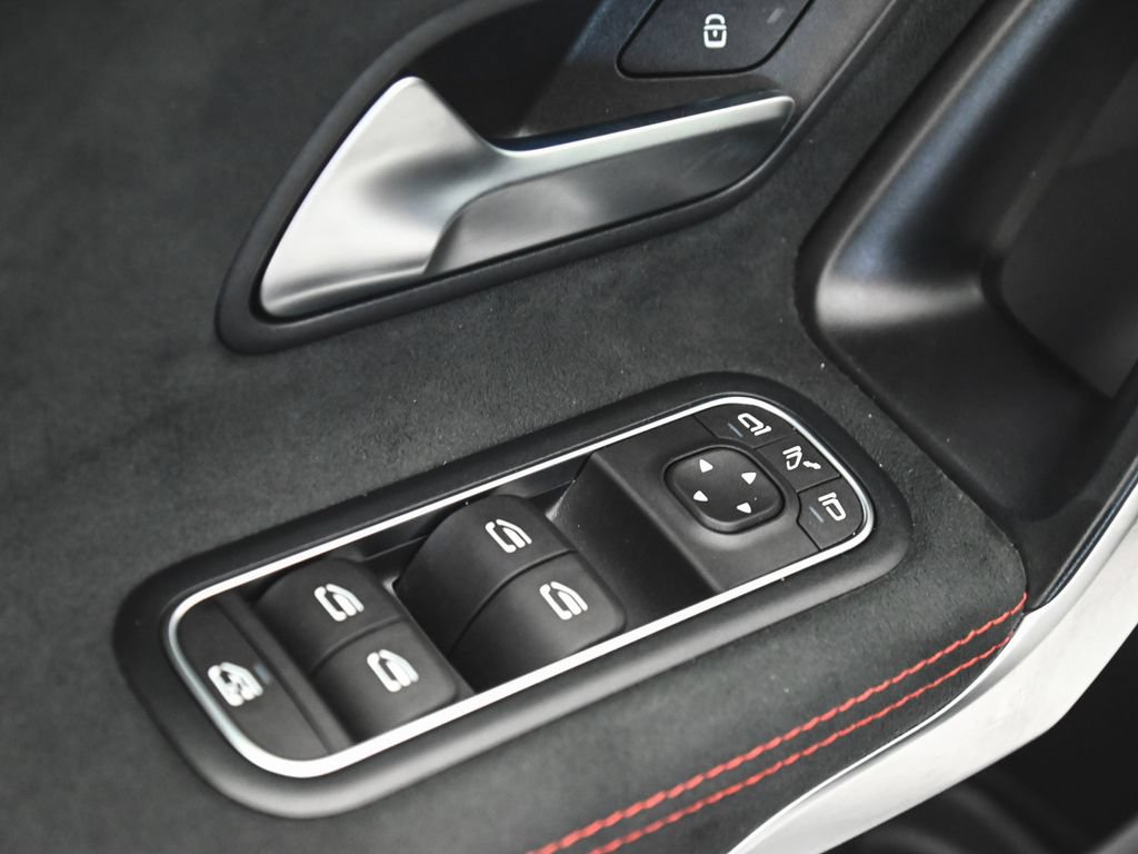Used 2025 Mercedes-Benz CLA 45 AMG 4MATIC image 9