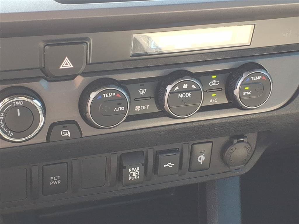 Used 2023 Toyota Tacoma TRD Off-Road AWD/4WD image 30
