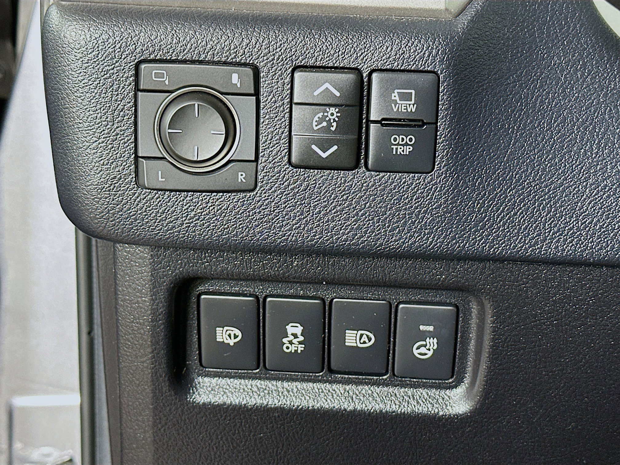 Used 2023 Lexus GX 460 Luxury w/ Sport Design Package image 17