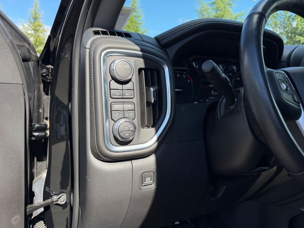 Used 2022 GMC Sierra 1500 SLT w/ SLT Convenience Package AWD/4WD image 19