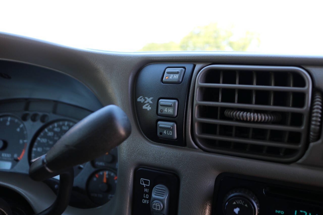 Used 2004 Chevrolet Blazer LS w/ Preferred Equipment Group AWD/4WD image 54