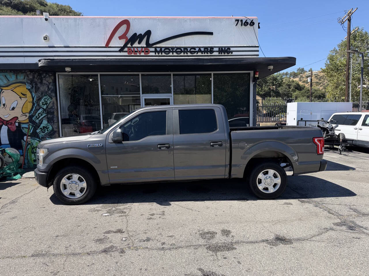 Used 2016 Ford F150 XL w/ Equipment Group 101A Mid RWD image 3