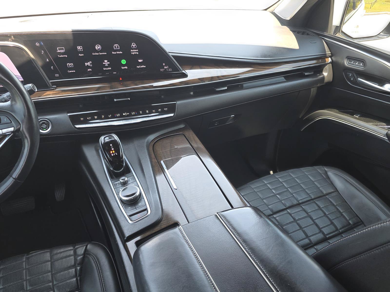 Used 2021 Cadillac Escalade Sport Platinum AWD/4WD image 17