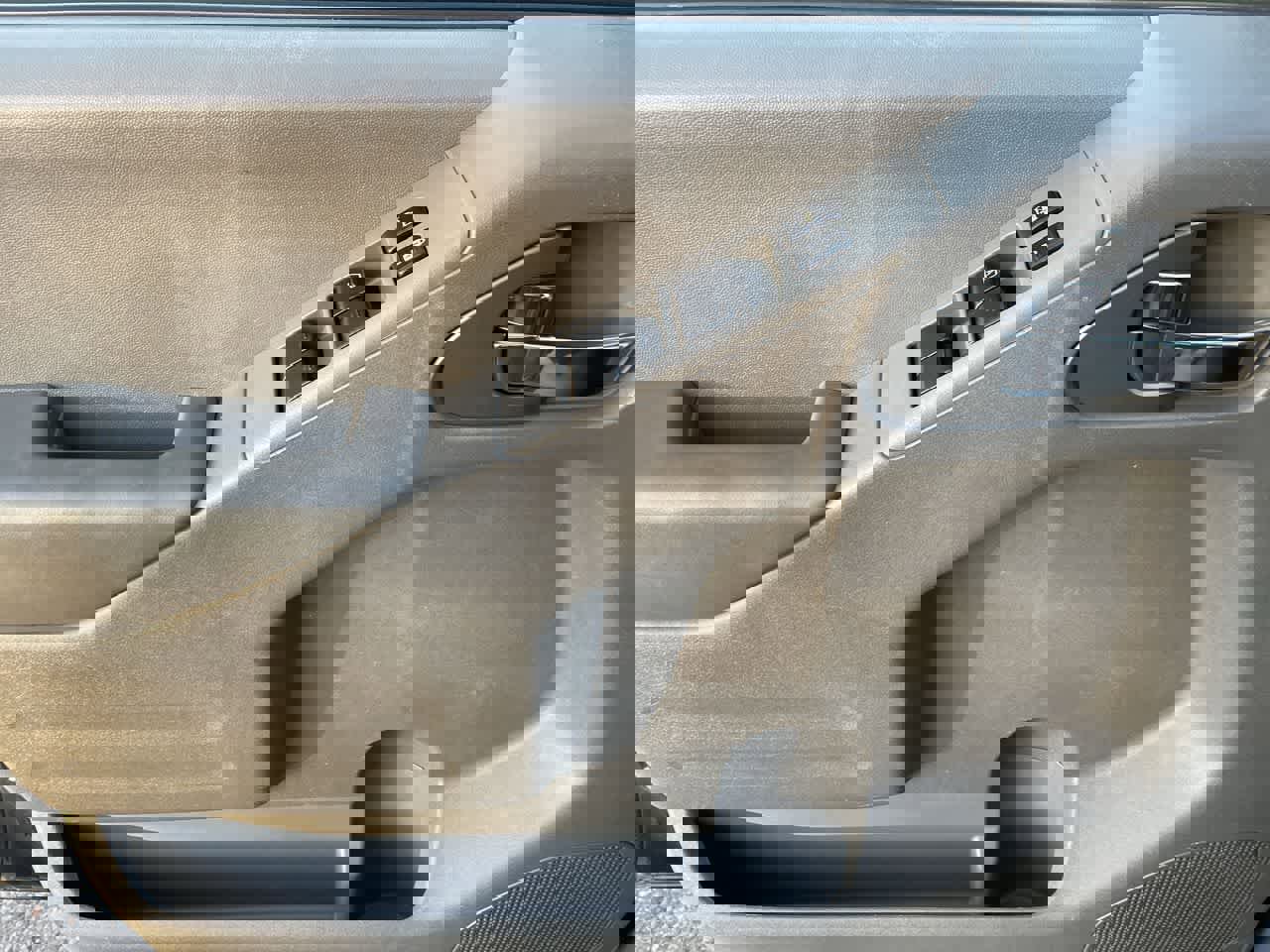 Used 2015 Nissan Frontier SV w/ SV Value Truck Package image 29