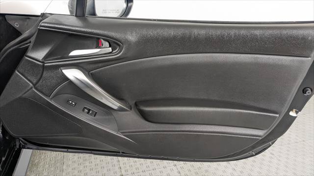 Used 2018 FIAT 124 Spider Abarth w/ Convenience Group RWD image 16