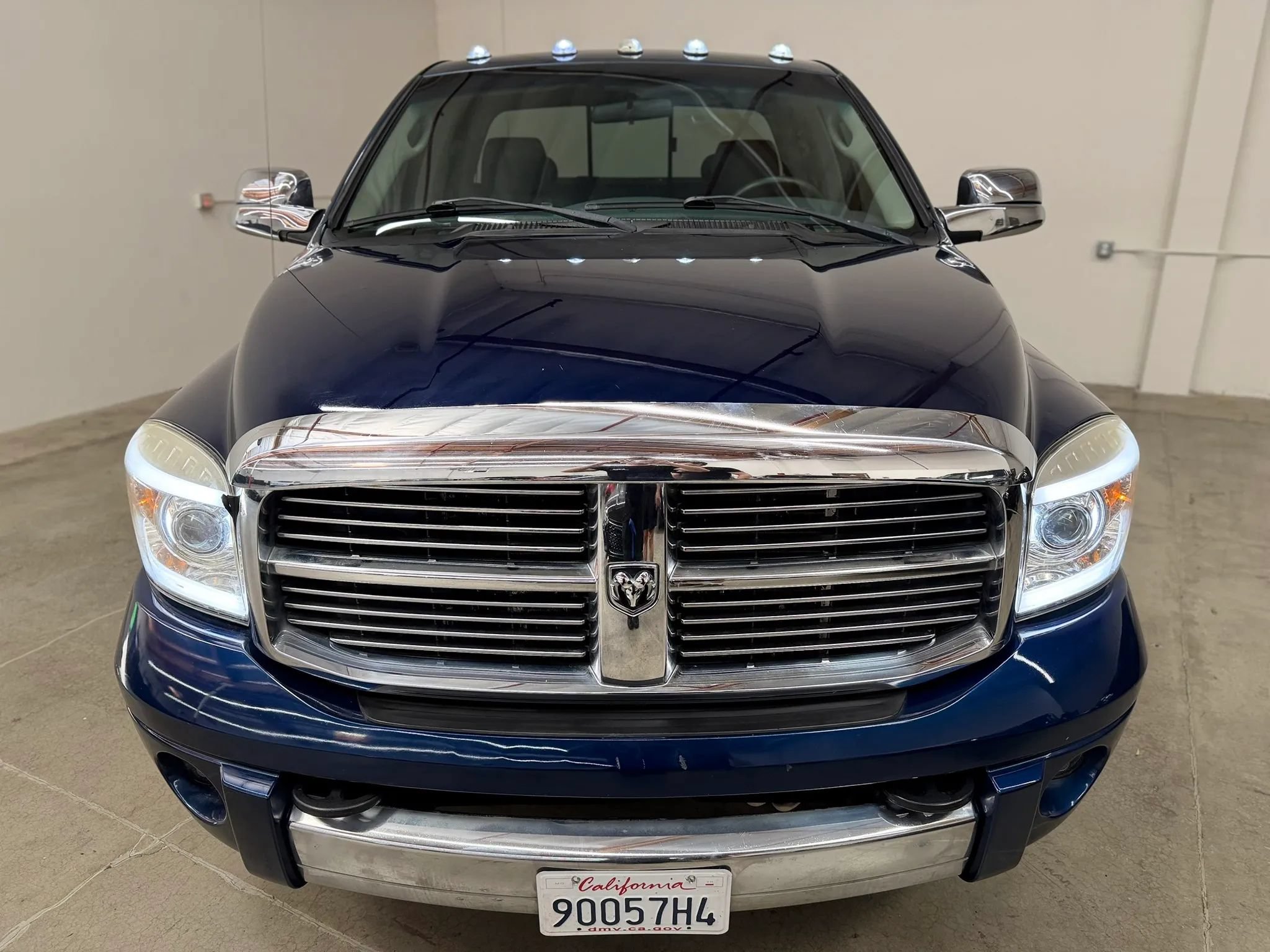 Used 2007 Dodge Ram 3500 Truck Laramie AWD/4WD image 3