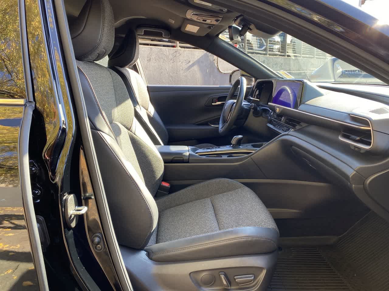 Used 2023 Toyota Crown AWD/4WD image 17