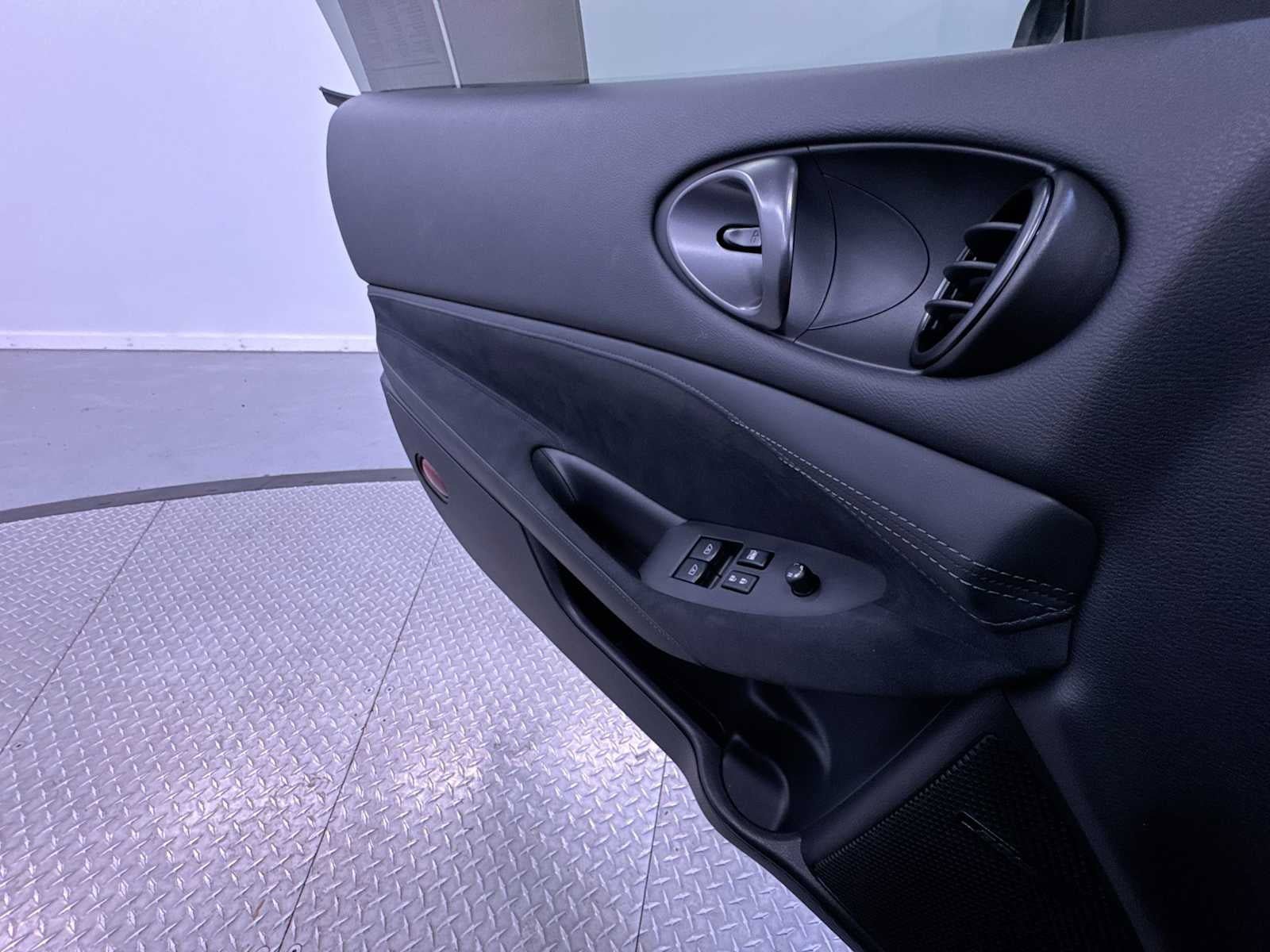 Used 2025 Nissan Z Performance w/ Floor Mat Package RWD image 33