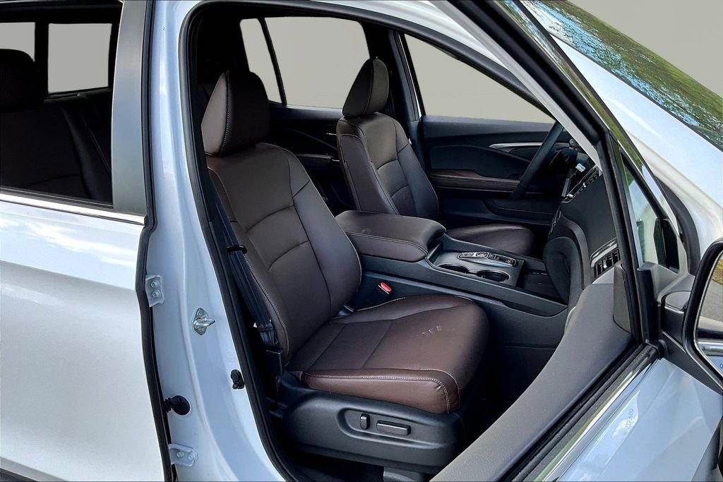 Certified 2025 Honda Ridgeline RTL image 20