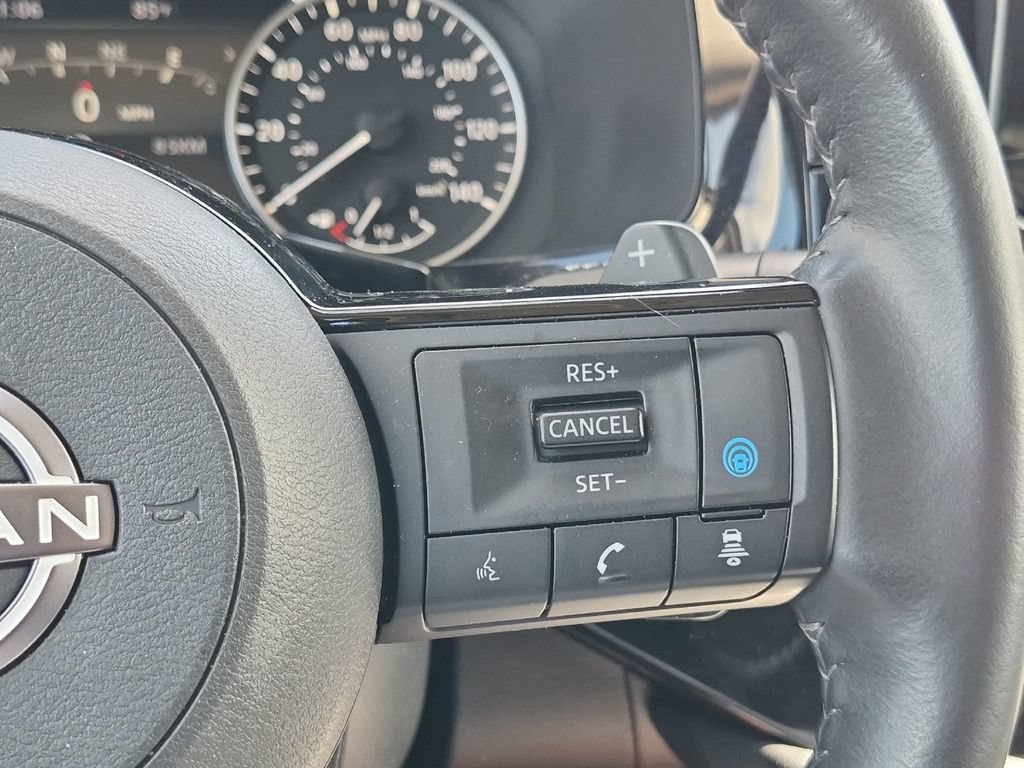 Used 2023 Nissan Pathfinder SL AWD/4WD image 26