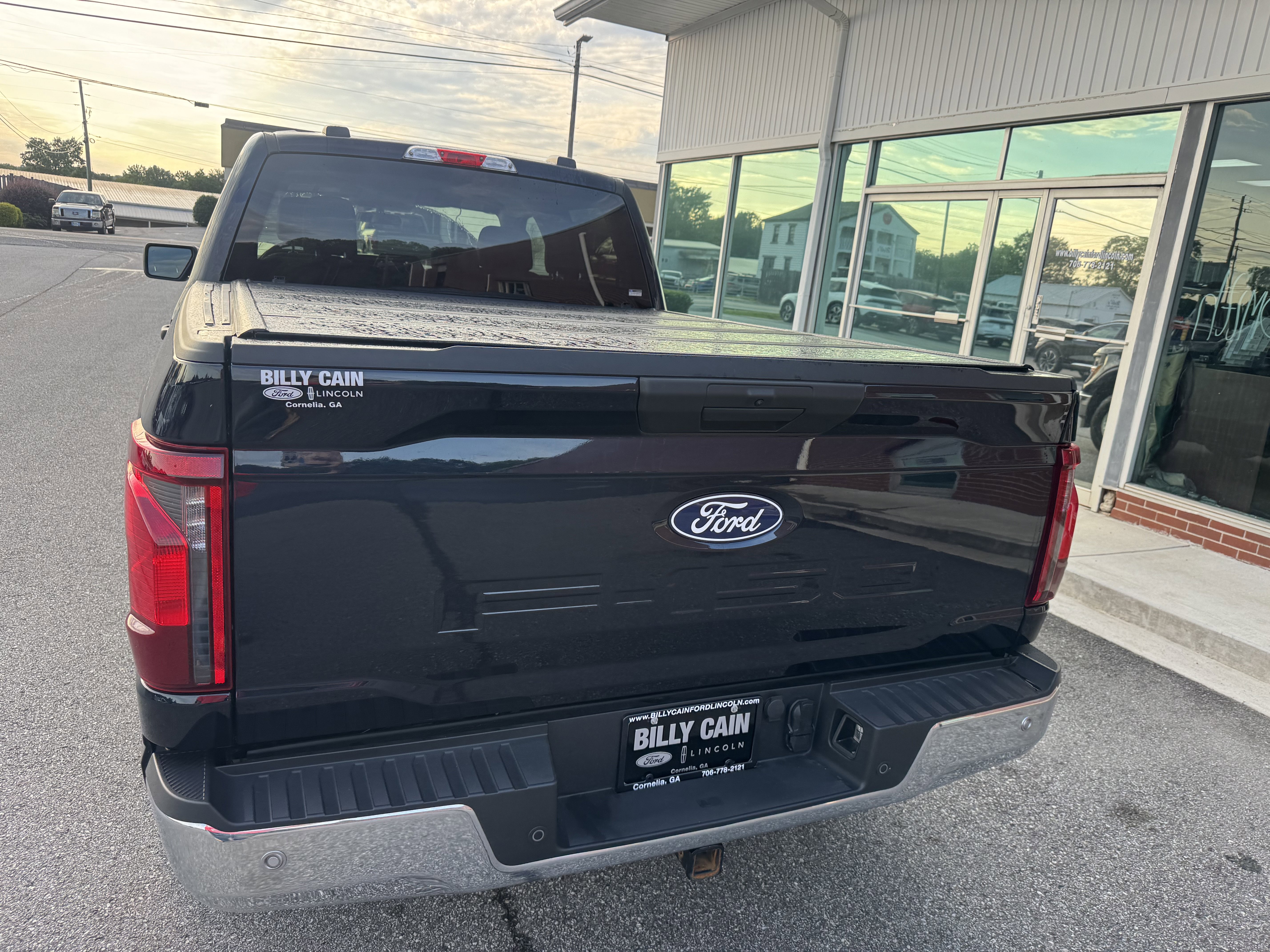 Used 2025 Ford F150 XL w/ Equipment Group 103A High AWD/4WD image 3
