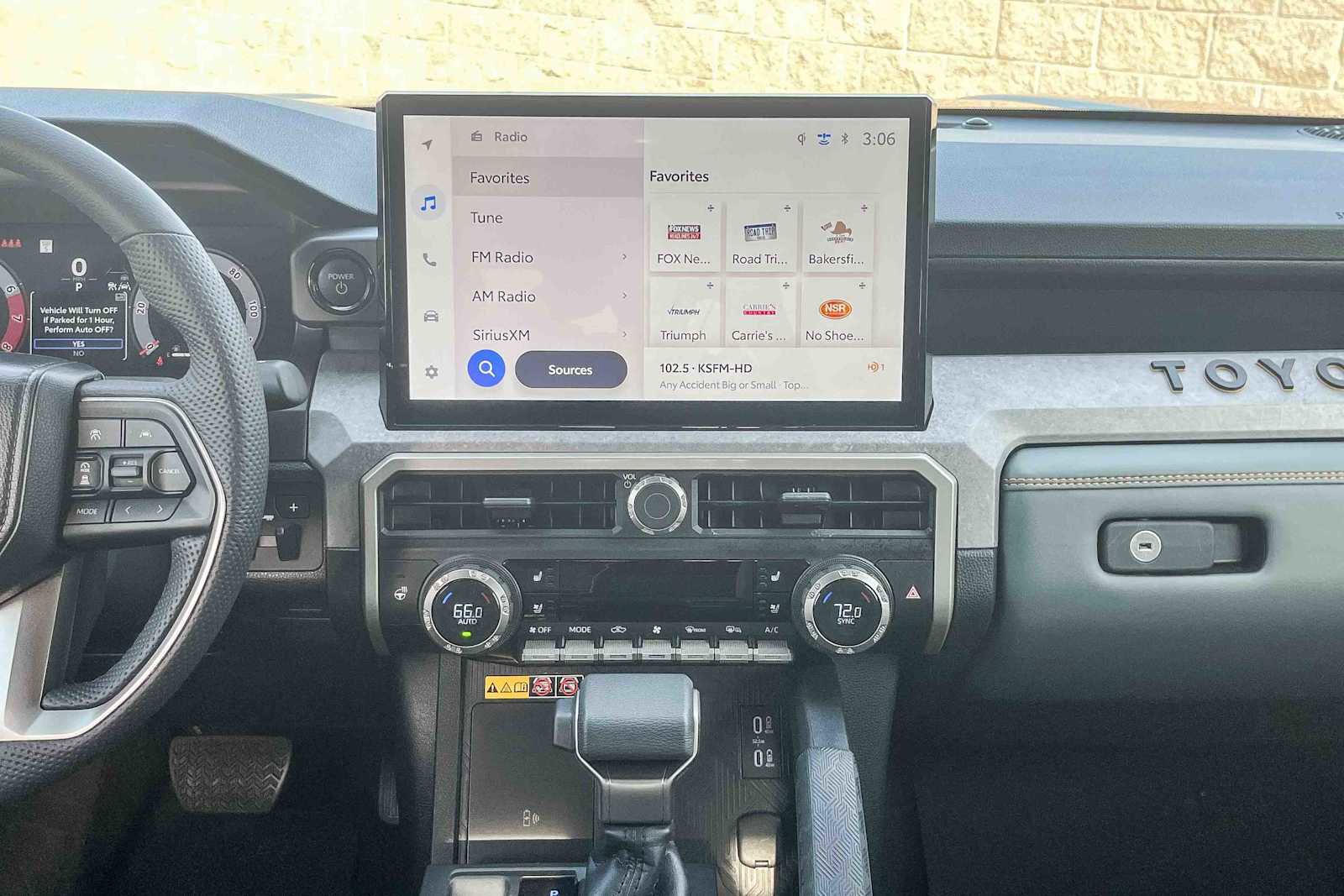 Used 2025 Toyota Tacoma 4x4 Double Cab Hybrid image 12