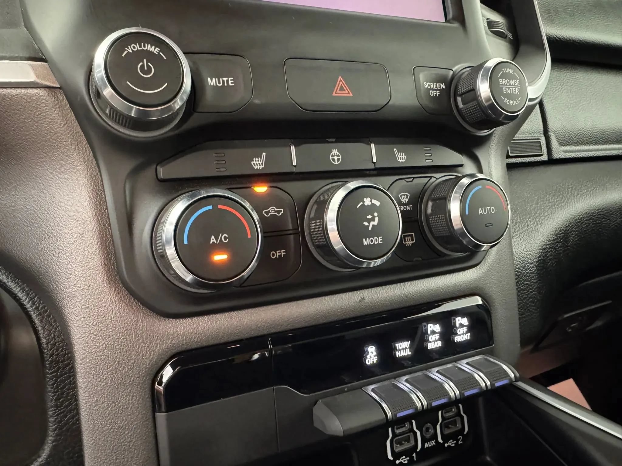 Used 2021 RAM 1500 Big Horn AWD/4WD image 22