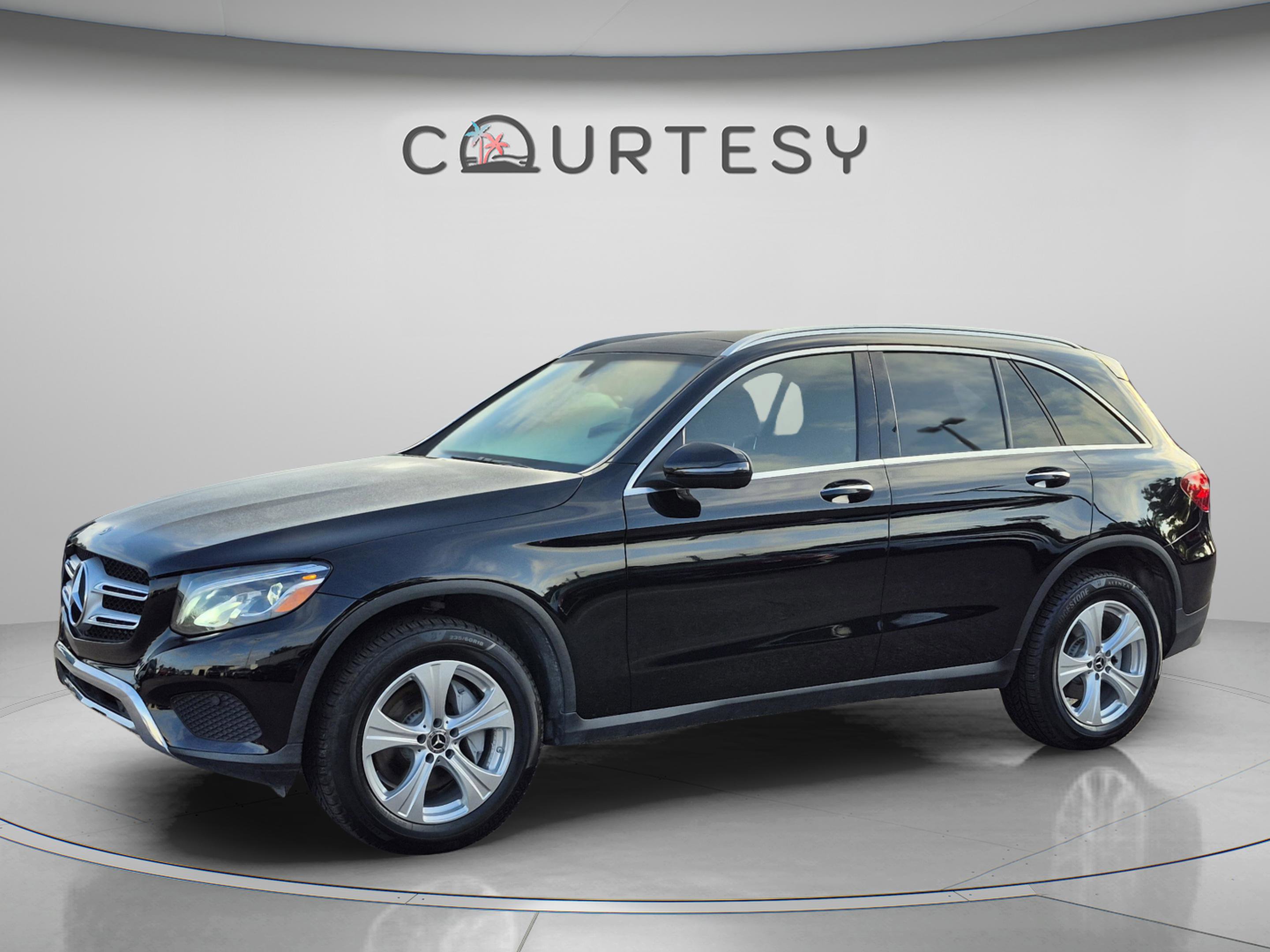 Used 2018 Mercedes-Benz GLC 300 image 1