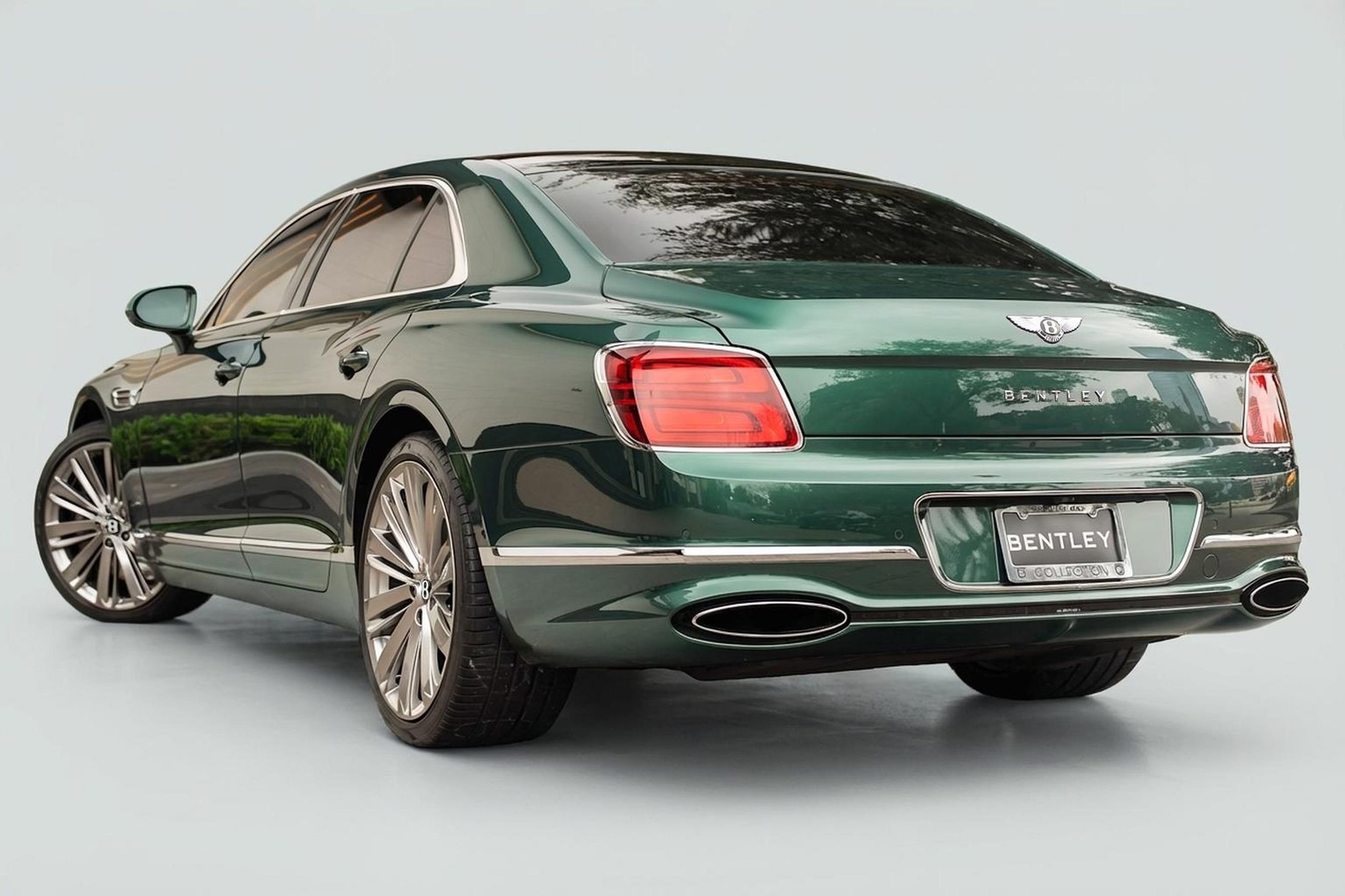 Certified 2023 Bentley Flying Spur W12 AWD/4WD image 16