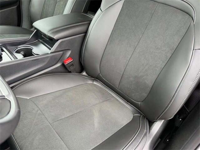 New 2025 Jeep Grand Cherokee L Altitude image 35