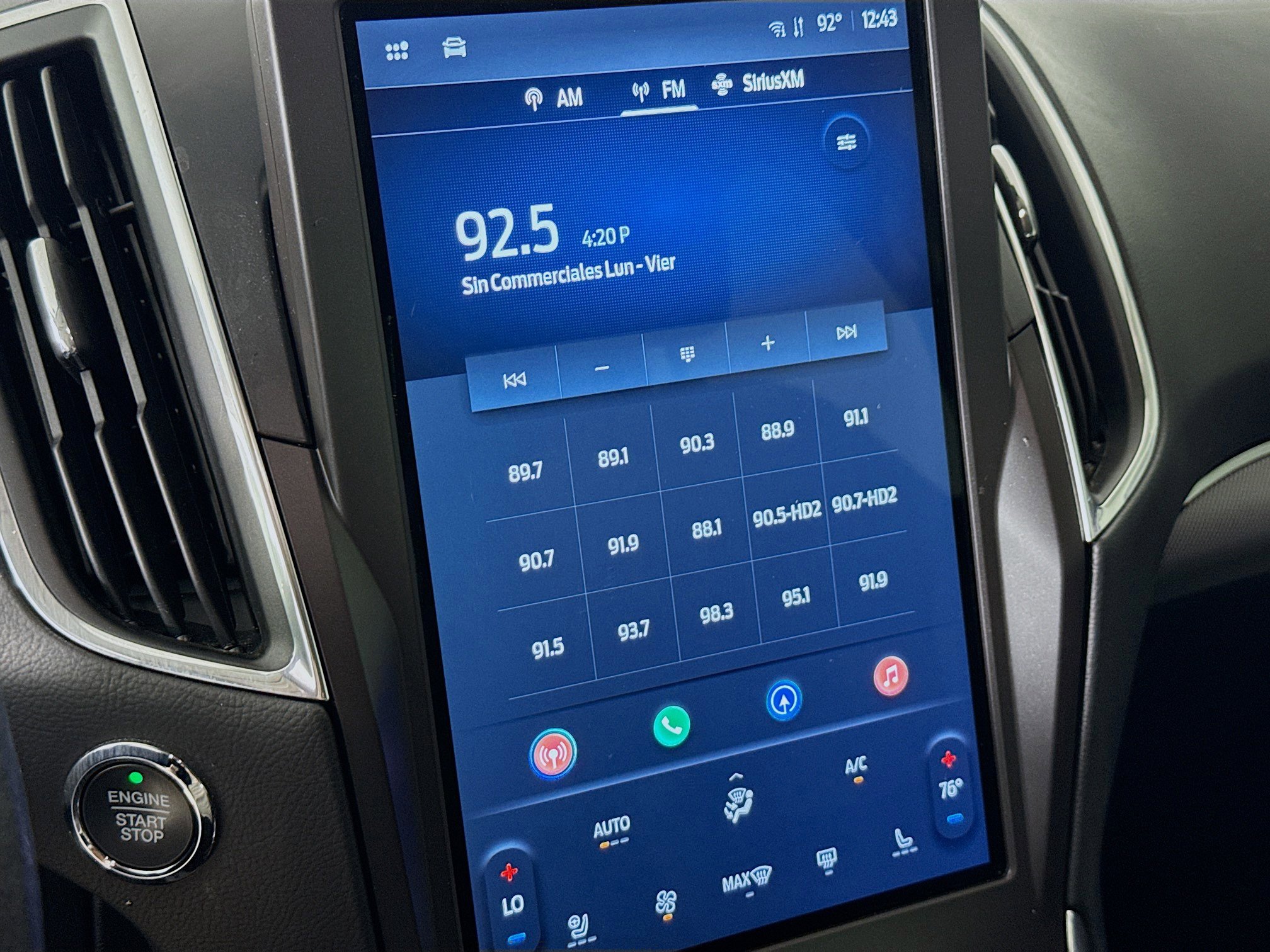 Used 2021 Ford Edge Titanium FWD image 17