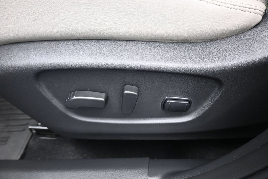 Used 2022 Nissan Rogue Sport SL AWD/4WD image 12