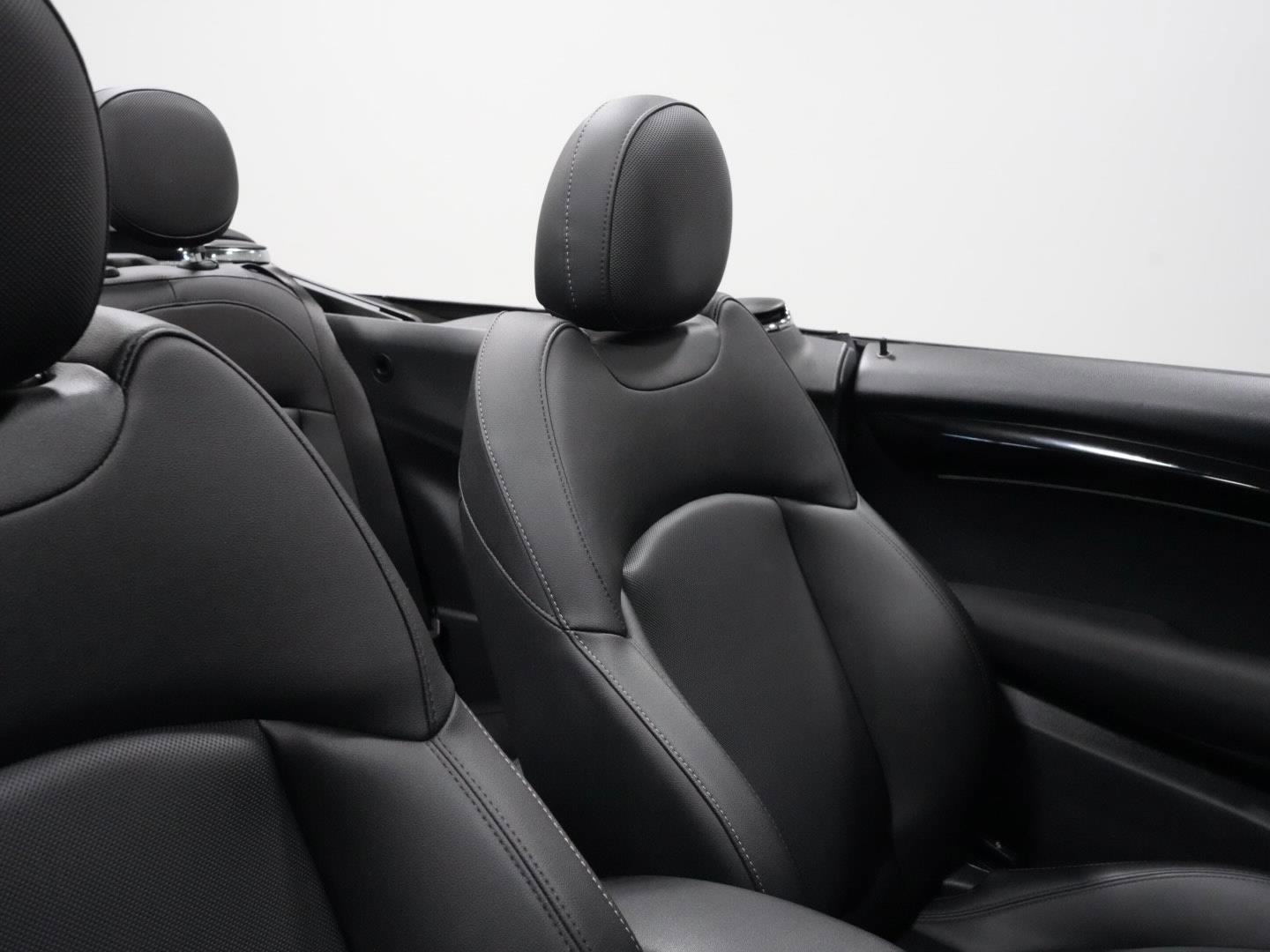 Certified 2024 MINI Cooper S image 30