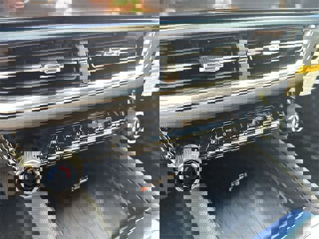 New 2026 Chevrolet Equinox EV LT image 17