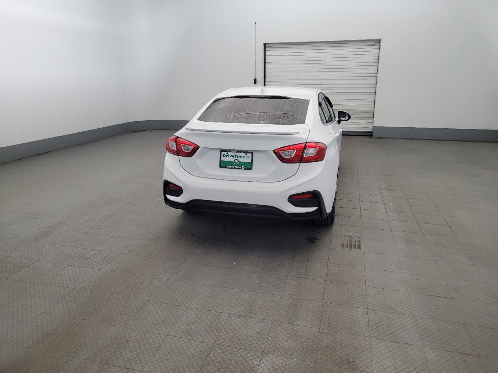 Used 2018 Chevrolet Cruze LT w/ Convenience Package FWD image 7