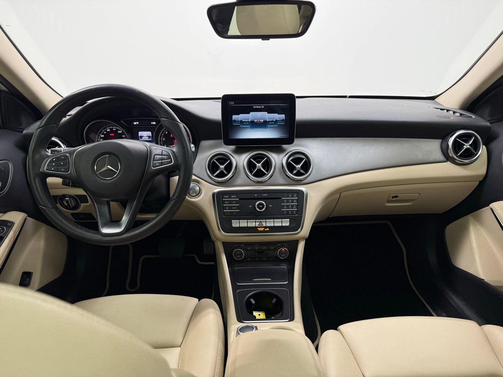 Used 2018 Mercedes-Benz GLA 250 image 26