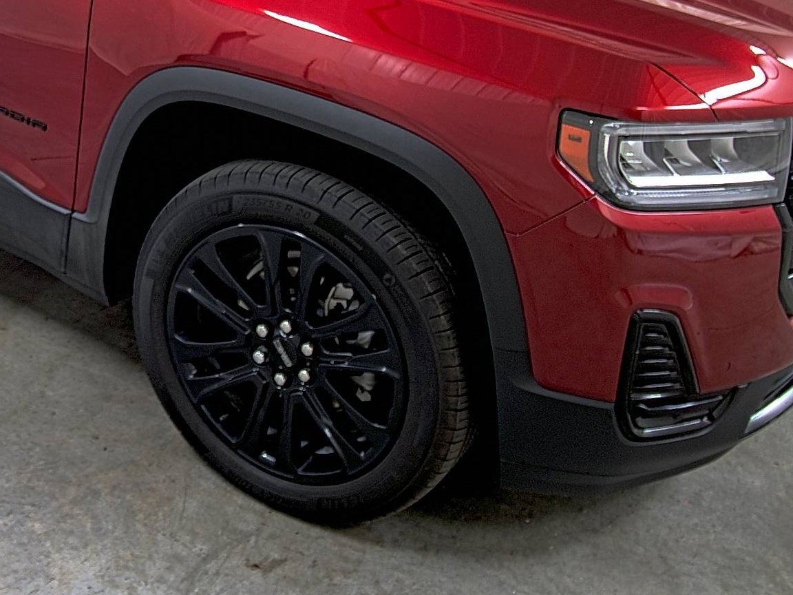 Used 2023 GMC Acadia SLE w/ Driver Convenience Package image 14