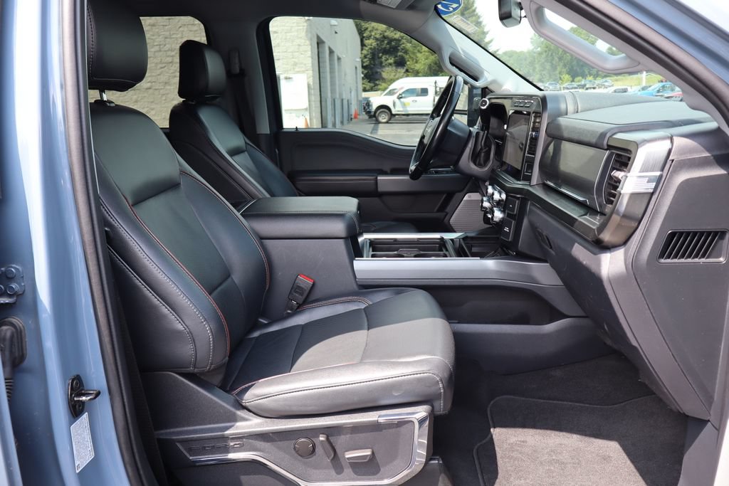 Used 2023 Ford F350 Lariat w/ Sport Appearance Package AWD/4WD image 39