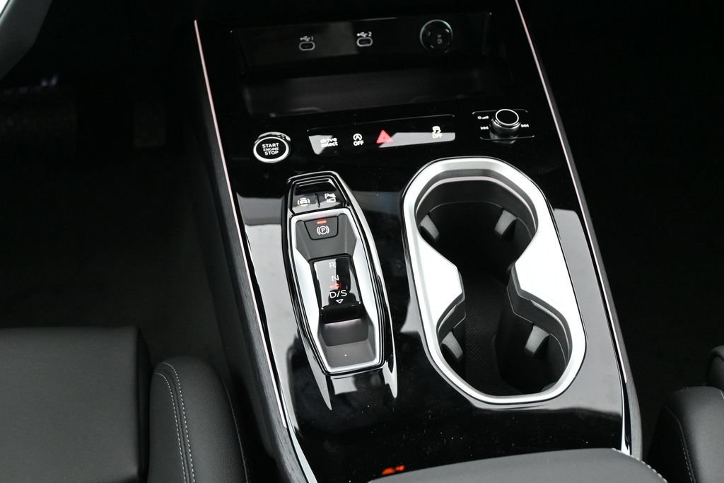 New 2026 Audi A6 Premium Plus AWD/4WD image 15