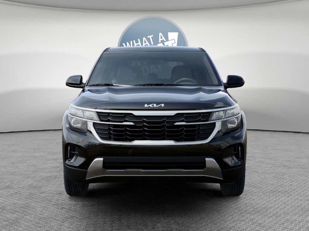 New 2026 Kia Seltos LX image 2