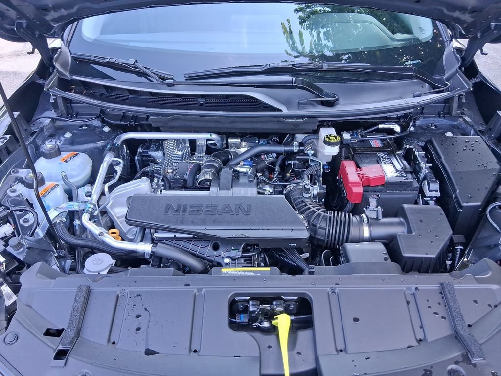 Used 2026 Nissan Rogue S FWD image 27