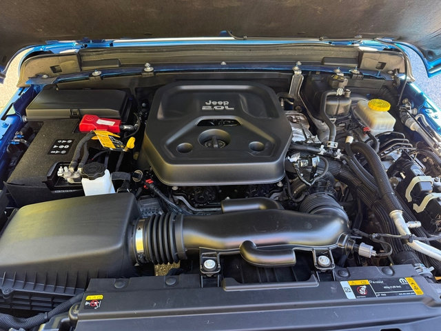 Used 2022 Jeep Wrangler Sport S image 9