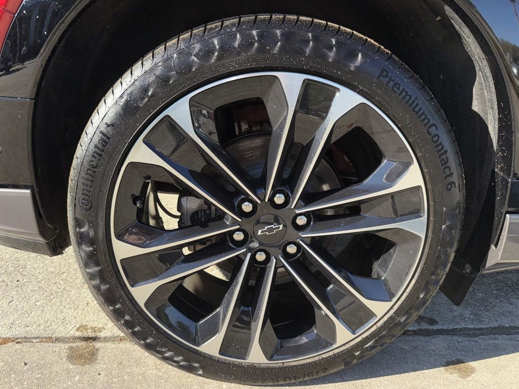 Used 2025 Chevrolet Blazer EV SS w/ Performance Package image 15