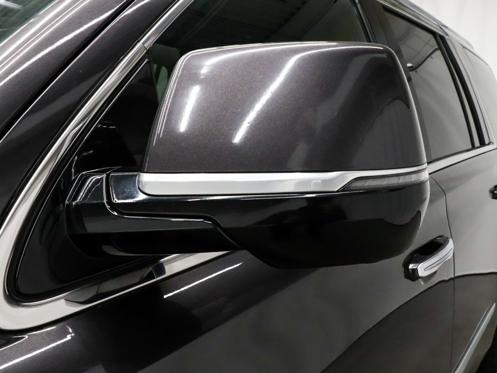 Used 2016 Cadillac Escalade Platinum image 54