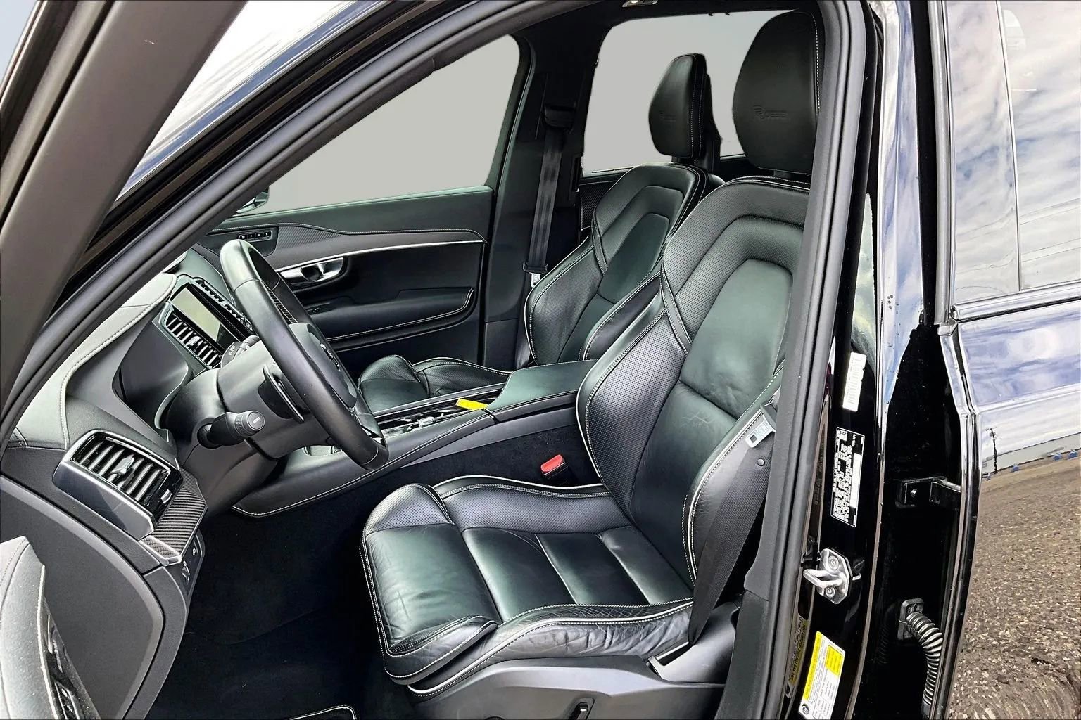 Used 2020 Volvo XC90 T6 R-Design AWD/4WD image 20