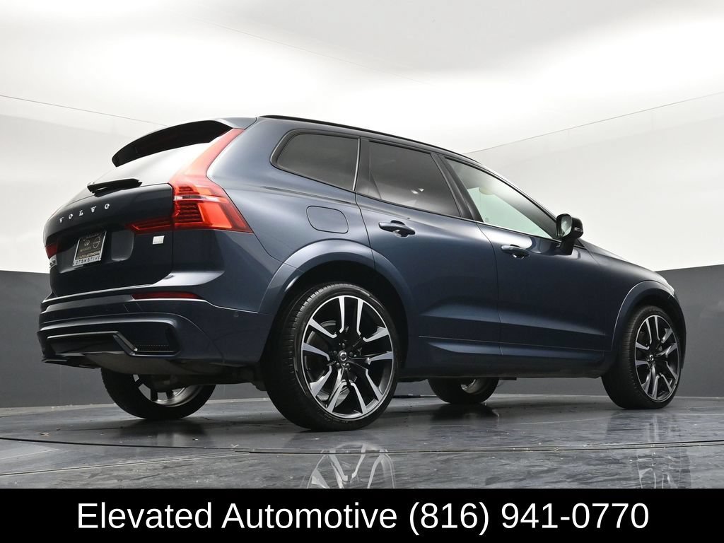 Used 2024 Volvo XC60 T8 Ultimate w/ Protection Package Premier AWD/4WD image 28