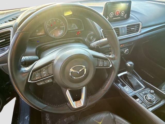 Used 2018 MAZDA MAZDA3 Grand Touring image 12