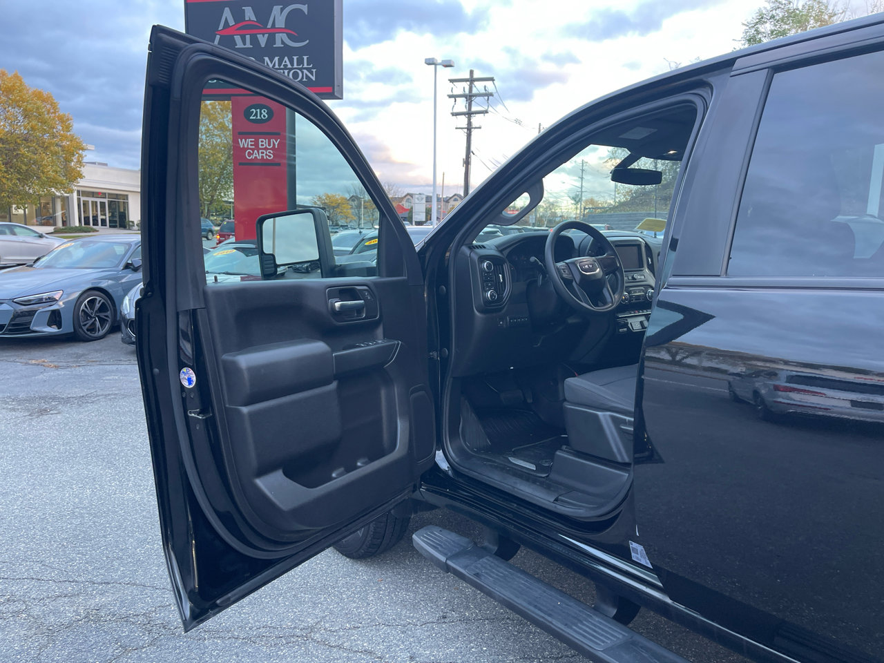 Used 2022 GMC Sierra 3500 Pro w/ Convenience Package image 17